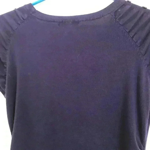 Dress Barn Short Sleeved Gathered Shirt  Medium - Picture 16 of 16